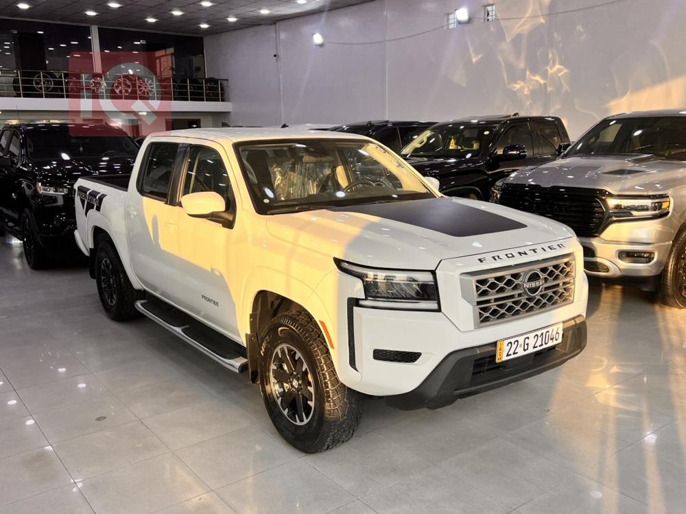 نيسان فرونتر